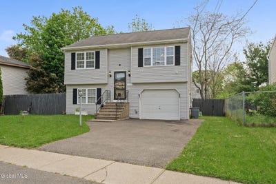/international/us/1822-avenue-b-watervliet-ny-110108147731/