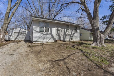 /international/us/1616-hunter-street-urbana-il-110106716735/