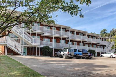 /international/us/944-n-storer-avenue-fayetteville-ar-110107777706/