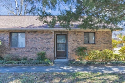 /international/us/224-n-elm-ct-greenwood-sc-110104907241/