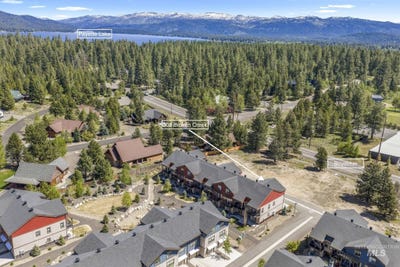 /international/us/302-broken-creek-mccall-id-110108251985/