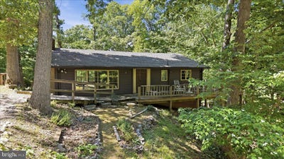 /international/us/198-spruce-road-front-royal-va-110107980668/