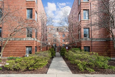 /international/us/1224-w-chase-avenue-chicago-il-110107997457/