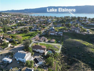 /international/us/415-n-scrivener-lake-elsinore-ca-110104927472/