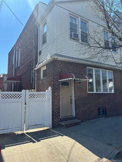 /international/us/8166-102nd-road-ozone-park-ny-110107284030/