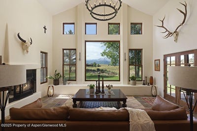 /international/us/661-green-meadow-drive-carbondale-co-110099454495/