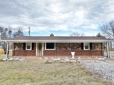 /international/us/2213-fancy-grove-rd-huddleston-va-110105325690/