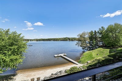 /international/us/680-e-hiawatha-drive-wisconsin-dells-wi-110107992600/