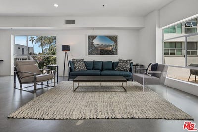 /international/us/3119-via-dolce-marina-del-rey-ca-110104585250/