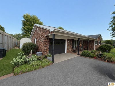 /international/us/106-butler-street-columbia-ky-110119617780/