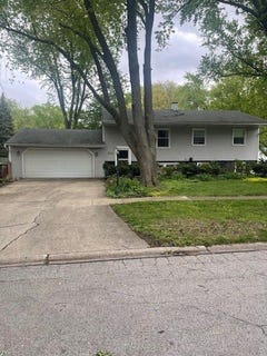 /international/us/804-elizabeth-street-batavia-il-110107787439/