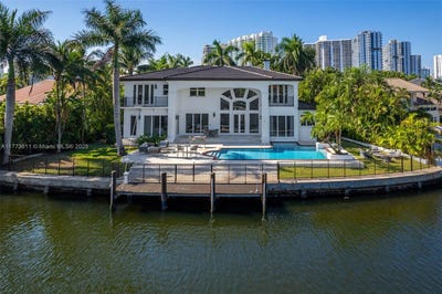 /international/us/455-centre-is-golden-beach-fl-110098436992/