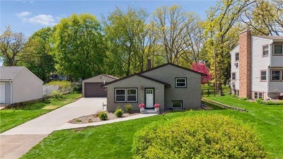 /international/us/2590-arbor-drive-white-bear-lake-mn-110107992978/
