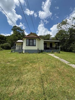 /international/us/630-w-pine-street-wytheville-va-110100899697/