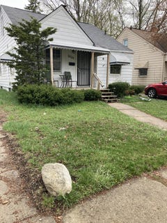 /international/us/20229-kingsville-street-harper-woods-mi-110120015511/