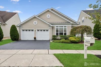 /international/us/36-einstein-way-east-windsor-nj-110120408838/