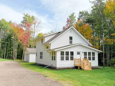 /international/us/3228-lindahl-rd-duluth-mn-110119701228/