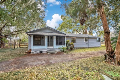 /international/us/13713-walden-sheffield-road-dover-fl-110105727890/