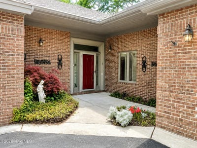 /international/us/3701-reston-court-wilmington-nc-110107265454/