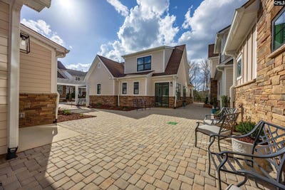 /international/us/1020-manarola-road-lexington-sc-110105758191/