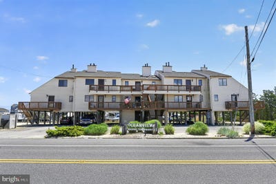 /international/us/1155-radio-rd-tuckerton-nj-110108502157/