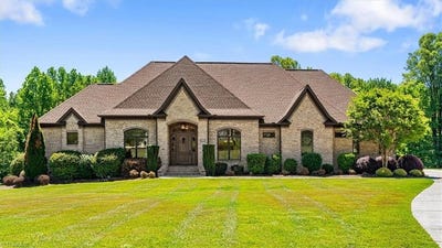/international/us/6635-linville-ridge-drive-oak-ridge-nc-110108018847/