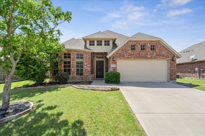 /international/us/5009-spruce-street-krum-tx-110107233532/
