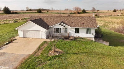 /international/us/1563-330th-st-orient-ia-110107457881/