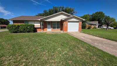 /international/us/6251-shadydell-drive-fort-worth-tx-110108508201/