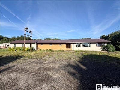 /international/us/4005-n-main-street-extension-jamestown-ny-110108903486/
