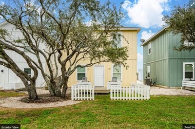 /international/us/4212-hwy-35-s-rockport-tx-110098428005/
