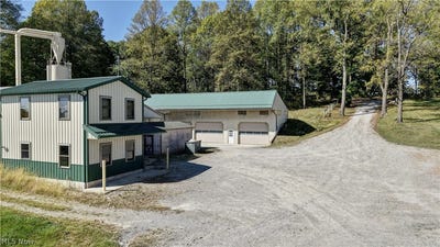 /international/us/6470-township-road-310-millersburg-oh-110107926436/
