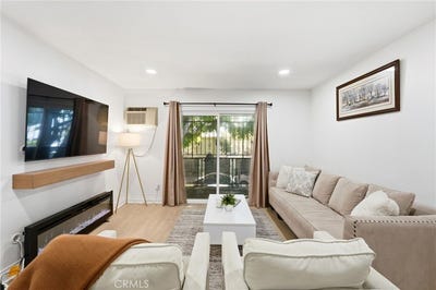 /international/us/6904-radford-north-hollywood-ca-110108068806/