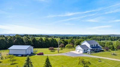 /international/us/149-andrews-road-sherburne-ny-110108770086/