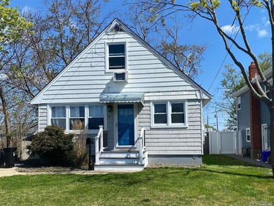 /international/us/98-north-road-babylon-ny-110108843699/