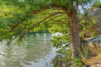 /international/us/202-hub-drive-wimberley-tx-110103620052/
