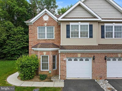 /international/us/144-morgan-way-monroe-township-nj-110100653133/