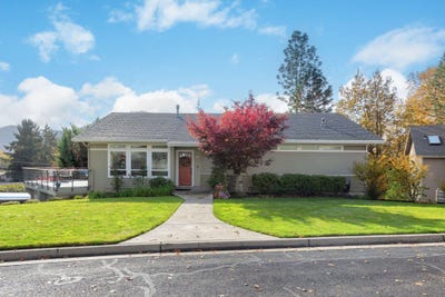 /international/us/101-cedar-ridge-terrace-rogue-river-or-110106143483/