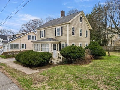 /international/us/16-dawes-st-newburyport-ma-110107303068/