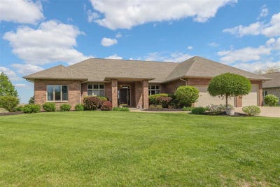 /international/us/820-s-15th-avenue-washington-ia-110107779093/