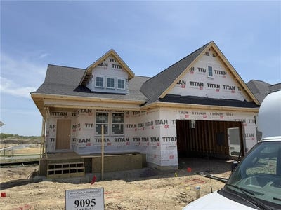 /international/us/9095-mills-lane-chanhassen-mn-110108203640/