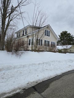 /international/us/51-lenox-street-sanford-me-110105931759/