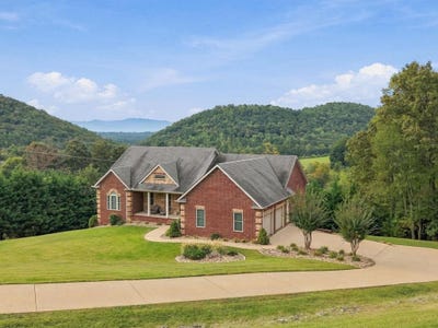 /international/us/323-independence-drive-jefferson-city-tn-110110364390/