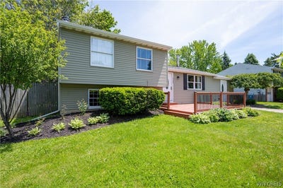 /international/us/7125-brandywine-drive-derby-ny-110108606365/