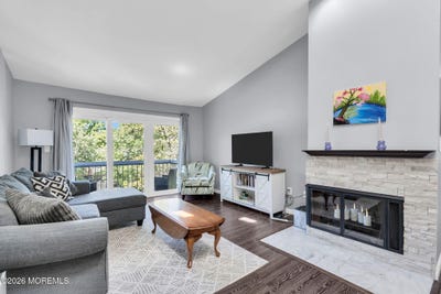 /international/us/384-mcdowell-drive-east-brunswick-nj-110108409635/