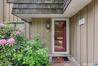 /international/us/172-gillies-lane-norwalk-ct-110108219515/