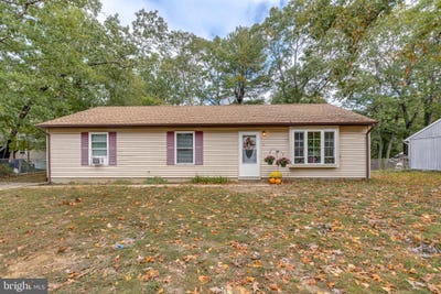 /international/us/62-clover-street-browns-mills-nj-110120512326/
