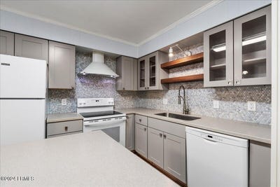 /international/us/104-cordillo-parkway-hilton-head-island-sc-110094769745/