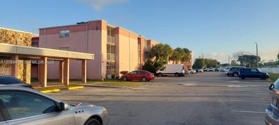 /international/us/19771-sw-114th-ave-miami-fl-110108480325/