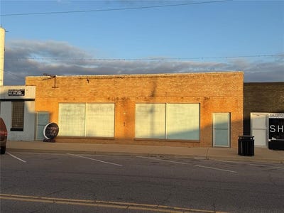 /international/us/118-n-grand-street-crescent-ok-110104267357/
